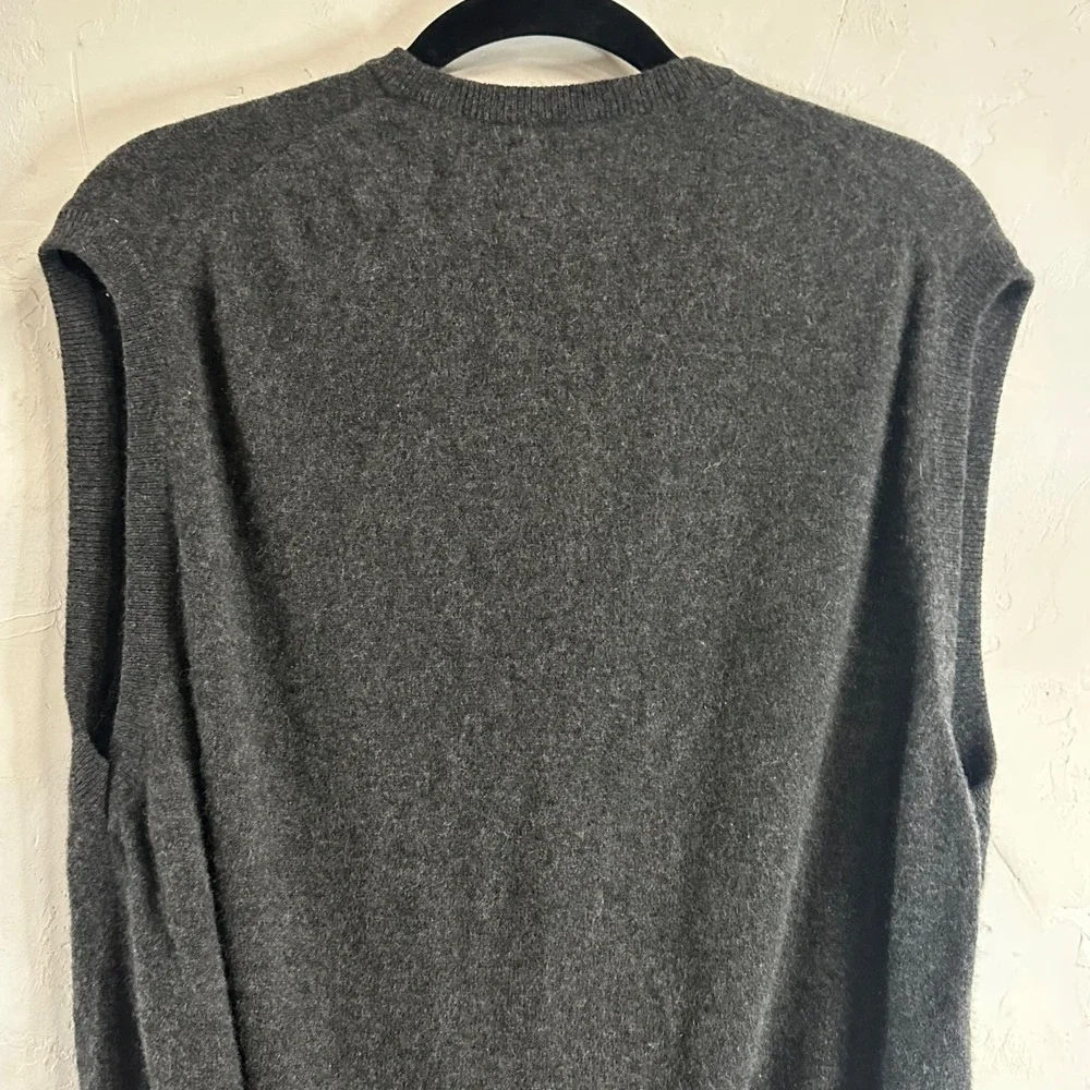 Peter Scott Scotland Mens Medium 100% Cashmere V-Neck Sweater Vest Gray